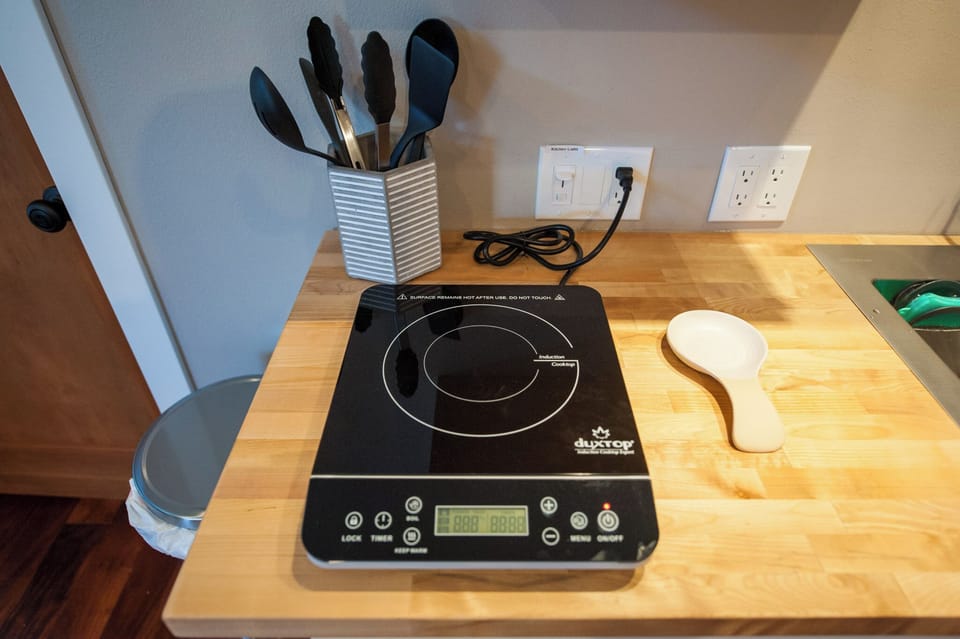 Induction cooktop