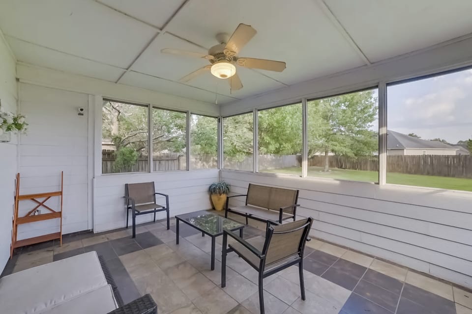 Enclosed Patio | Seating Area