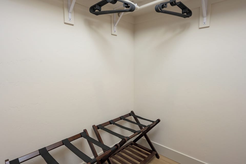 Walk in closet for master suite 1