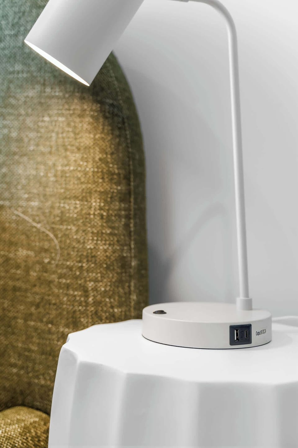 Master bedroom table lamps feature standard USB and USB-C cable points.