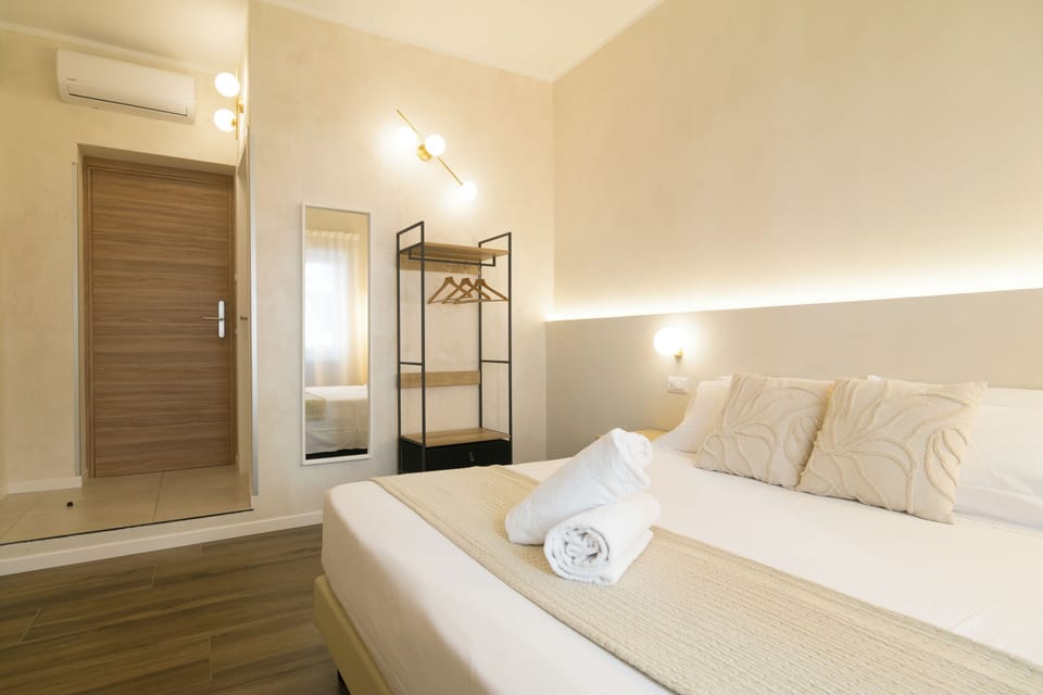 Superior Double or Twin Room | Desk, iron/ironing board, free WiFi