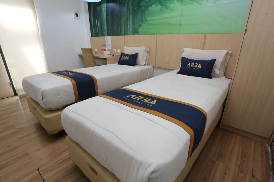 Superior Twin Room | Desk, laptop workspace, free WiFi, bed sheets