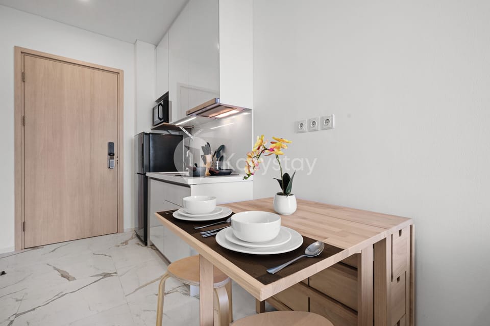 Apartment, 1 Bedroom, City View | Dining room
