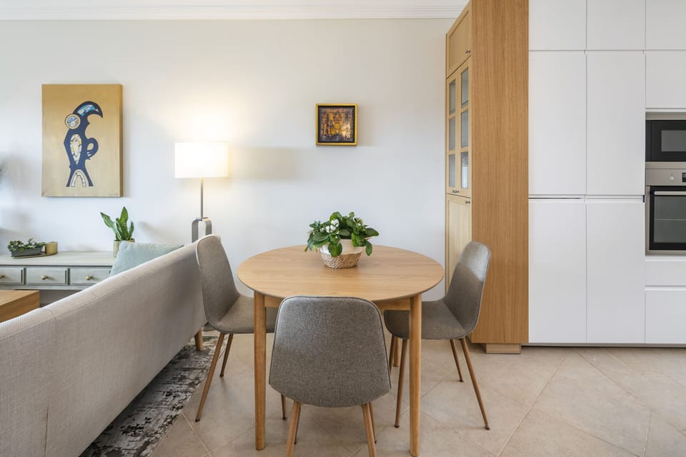 Apartment, 2 Bedrooms, Pool Access | In-room dining
