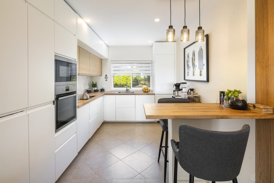 Apartment, 2 Bedrooms, Pool Access | Private kitchen | Microwave, dishwasher, coffee/tea maker, cookware/dishes/utensils