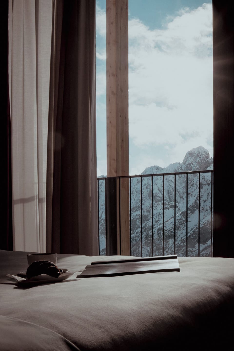 Suite, 1 King Bed, Mountain View | Mountain view