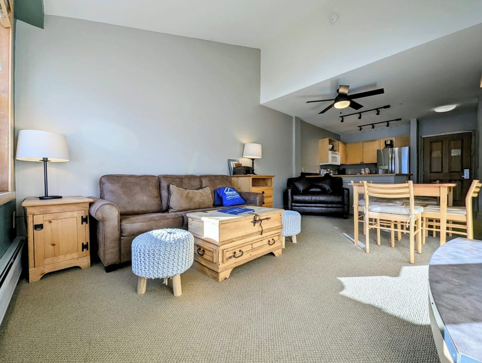 Spacious Living room