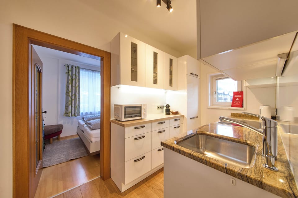 Comfort Apartment, 1 Bedroom, Non Smoking, Pets Not Allowed | Private kitchen | Coffee/tea maker, electric kettle, toaster