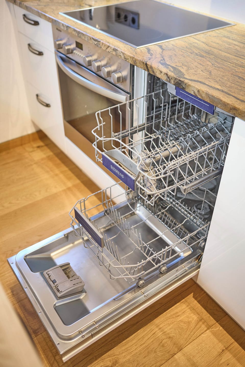 Comfort Apartment, 1 Bedroom, Non Smoking, Pets Not Allowed | Private kitchen | Coffee/tea maker, electric kettle, toaster