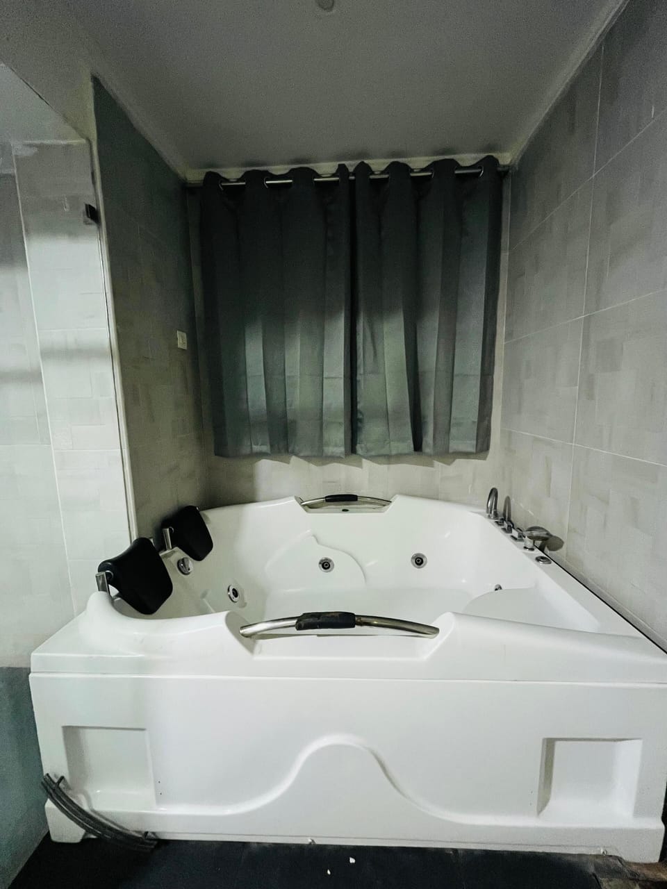 Double or Twin Room, Balcony, City View | Champagne service