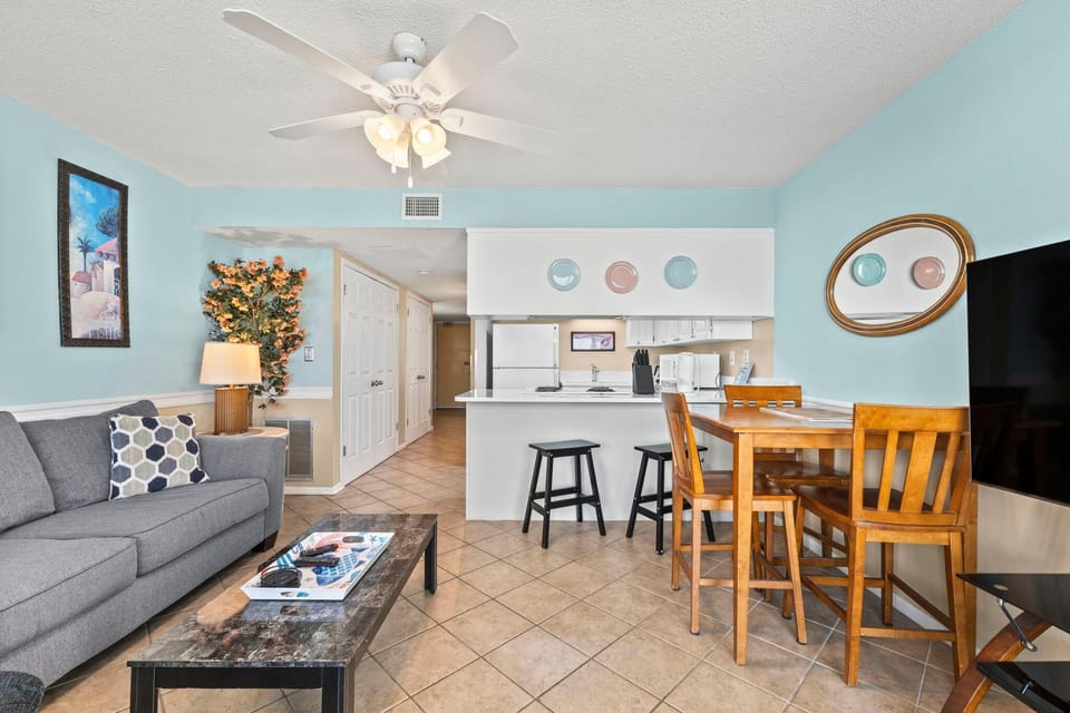 Condo, 1 King Bed with Sofa bed (Island Winds West Unit 575) | Living area