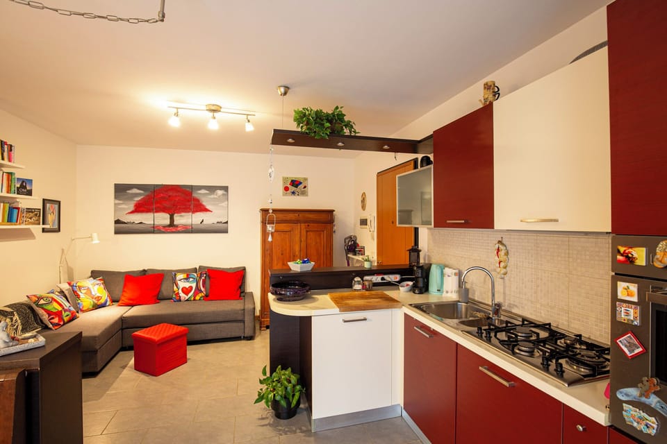 Apartment, Balcony, Mountain View | Private kitchen | Electric kettle