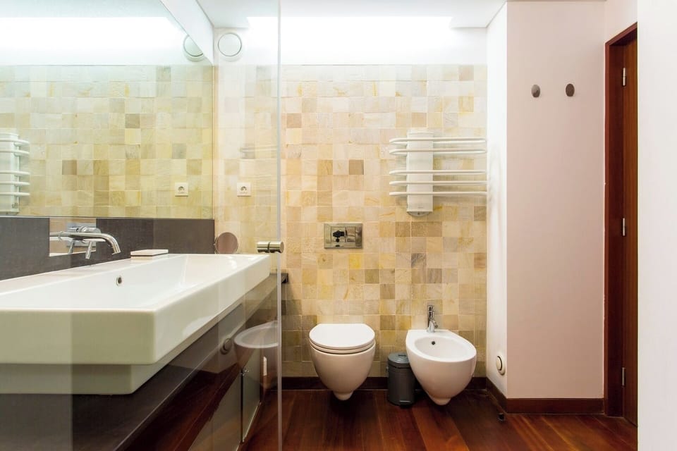 Brick ensuite!