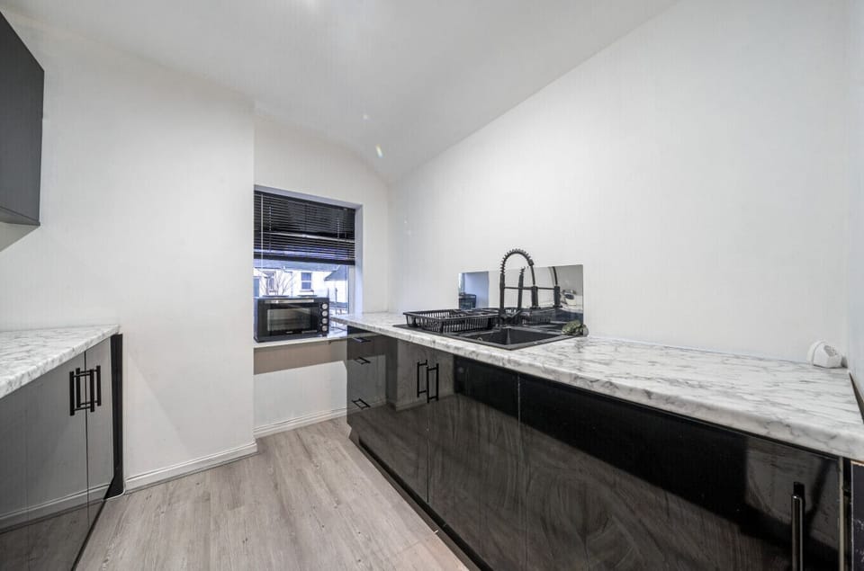 Second kitchen area