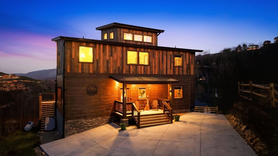 Cabin at dawn 