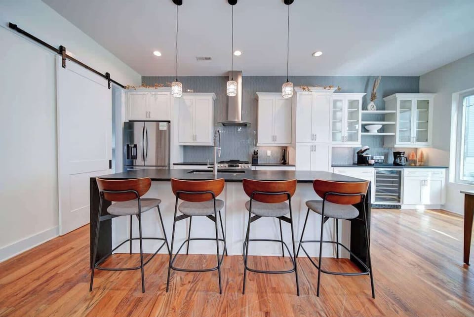 Fully equipped kitchen with modern appliances and everything needed for daily meals.