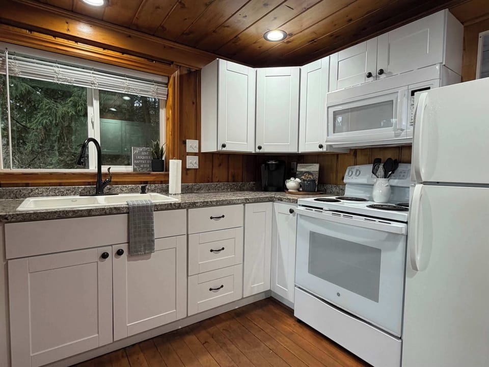 The kitchen is stocked with all the necessities needed to cook meals