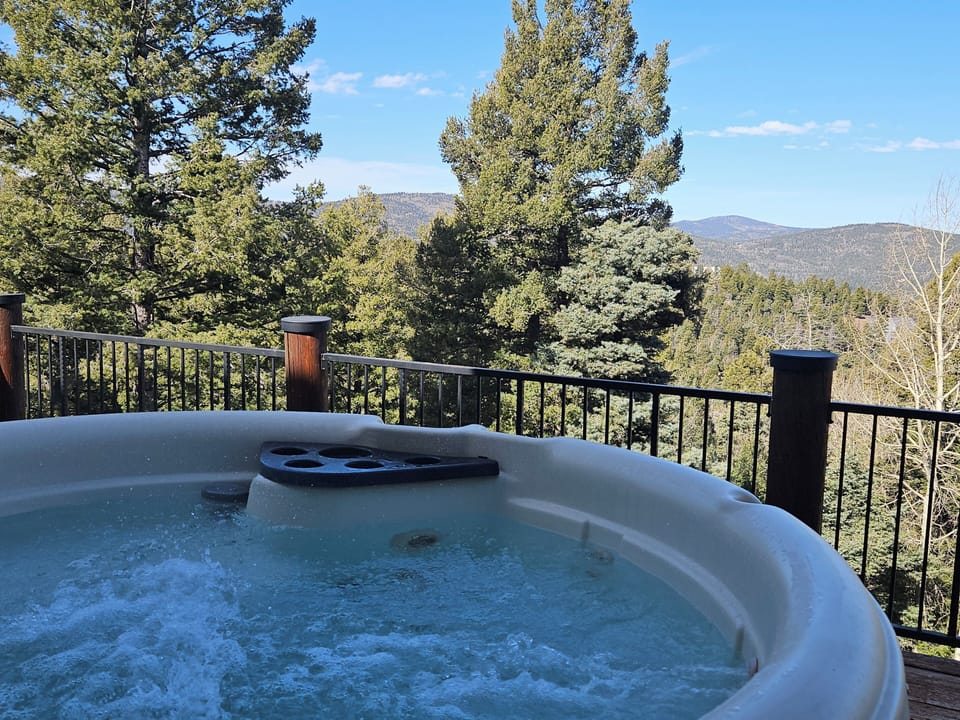 Hot tub with views that will take your breath away