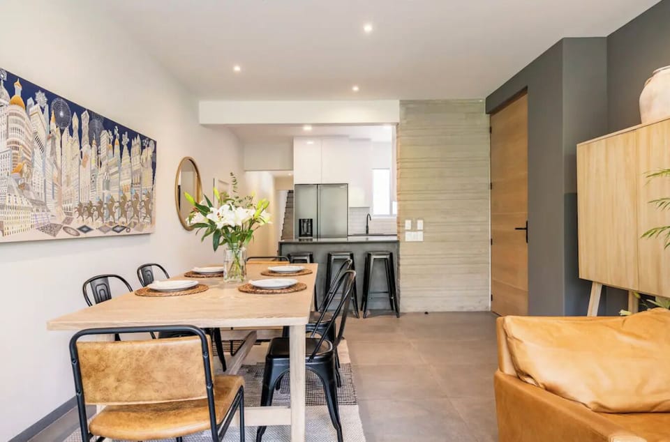 Deluxe Apartment | In-room dining