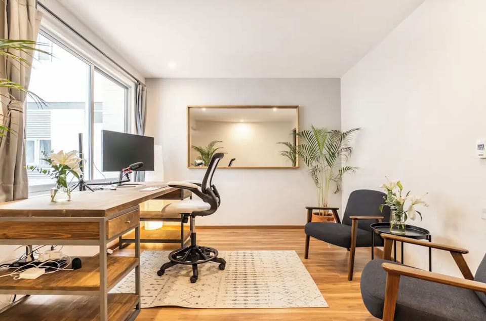 Deluxe Apartment | Living area