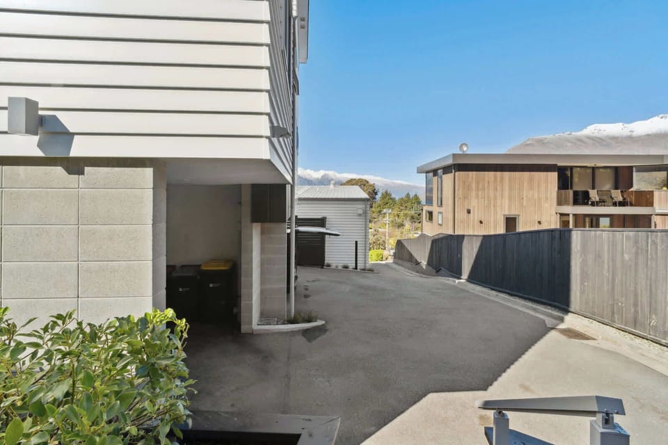 Direct access to the unit via the driveway. 