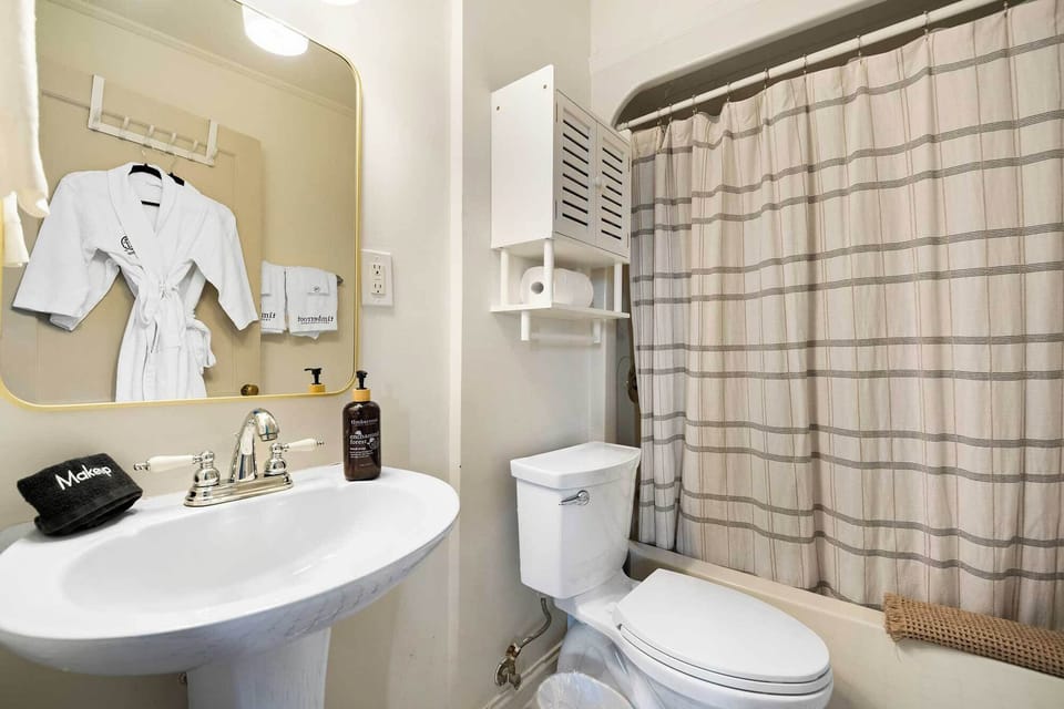Glenn Falls Room | Lookout Mountain Inn