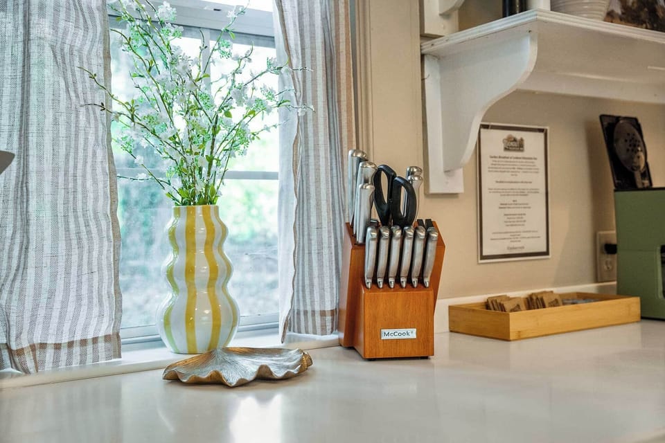 Amicalola Suite | Lookout Mountain Inn