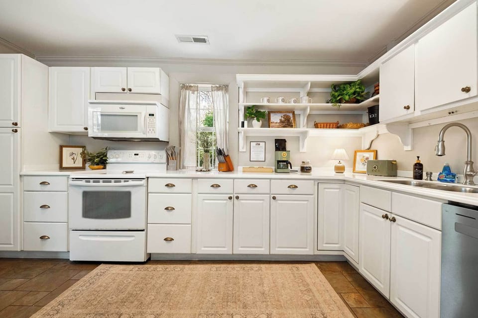 Amicalola Suite | Lookout Mountain Inn