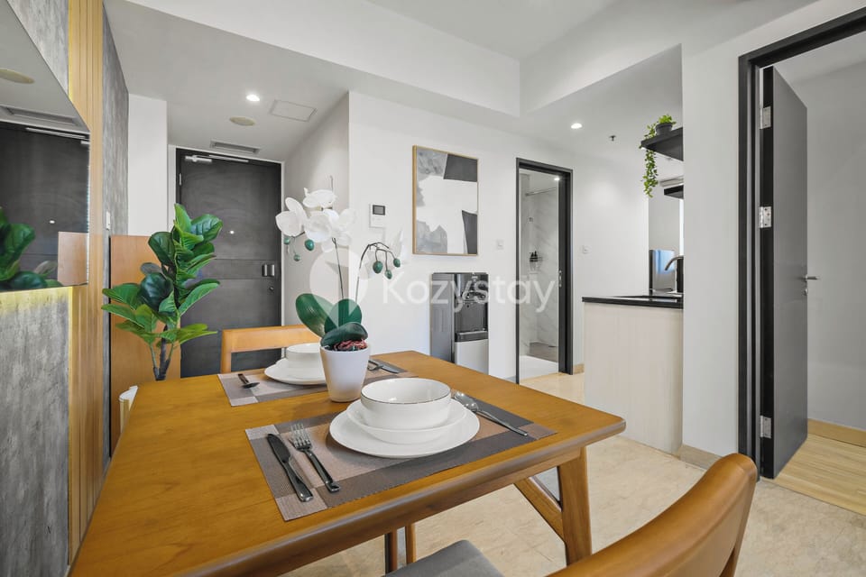 Apartment, 1 Bedroom, City View | Dining room