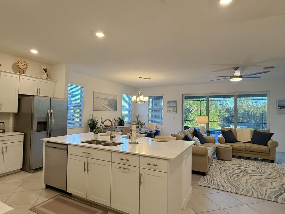 3BR Wellen Park Pool Home w/ Hot Tub (6077)