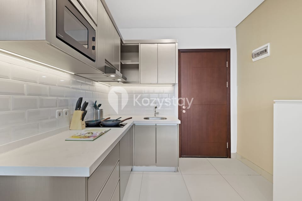 Apartment, 2 Bedrooms, City View | Private kitchen | Full-size fridge, microwave, stovetop, rice cooker