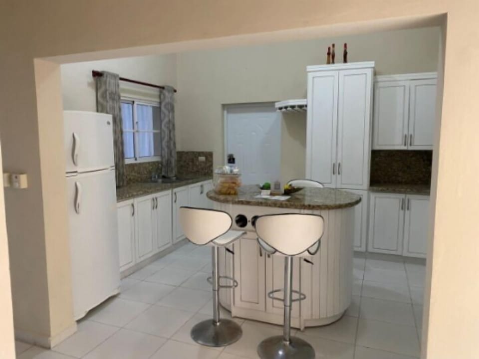 Electric kettle, rice cooker, cookware/dishes/utensils