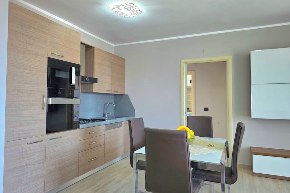 Kitchen and dining area