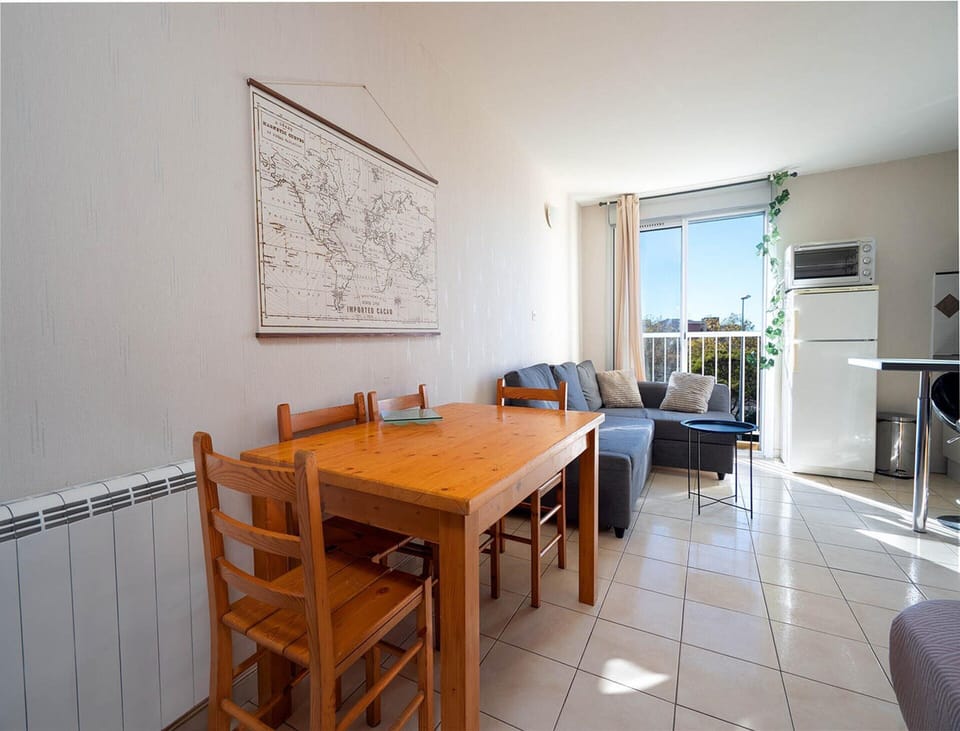 Apartment | Dining
