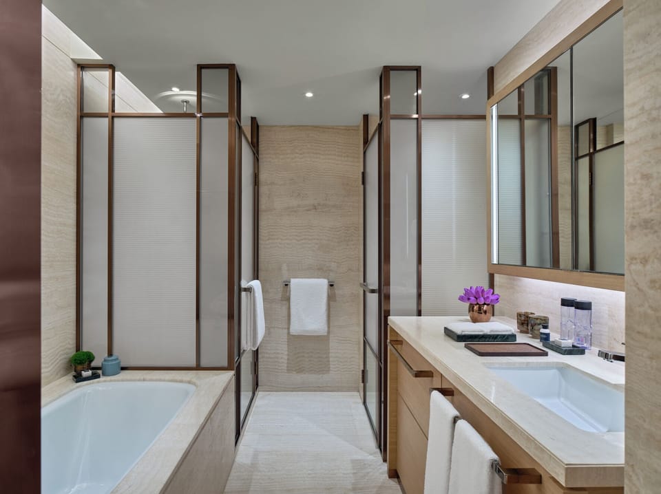 Suite, 1 Bedroom (Canton Tower View) | Bathroom | Hair dryer, bathrobes, slippers, towels