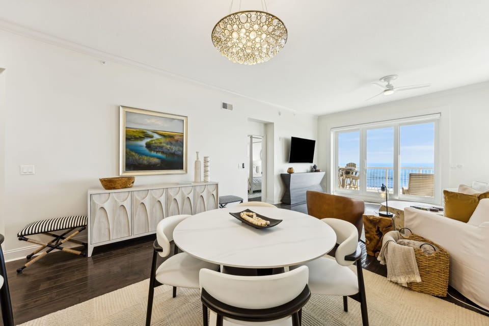 Stunning Open Concept Dining Area with Seating for 4