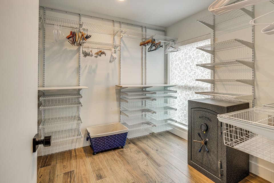 Walk-In Closet | Access via Bedroom 1
