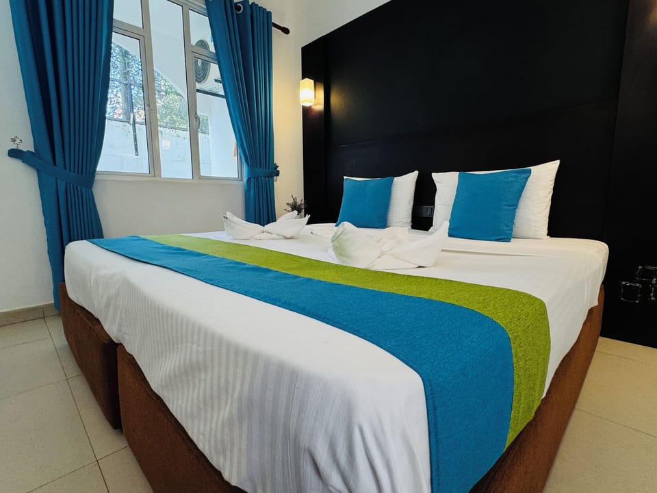In-room safe, free WiFi