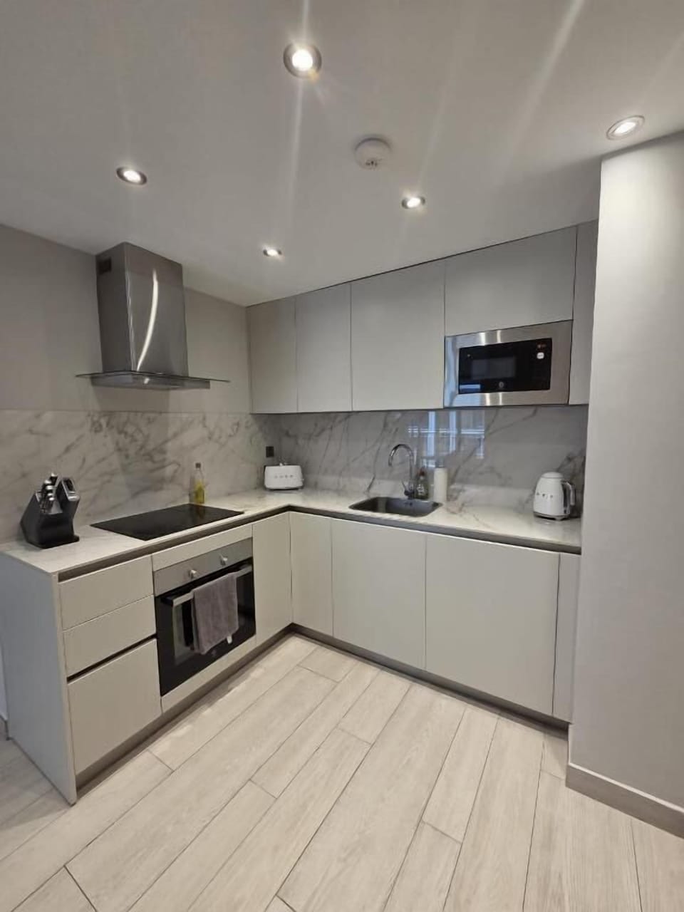 Luxury Apartment, Private Pool, Ocean View | Private kitchen | Eco-friendly cleaning products, paper towels