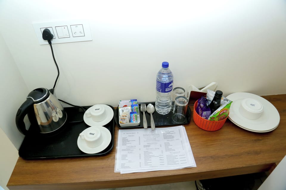 Superior Double Room, Balcony, Garden View | Coffee and/or coffee maker