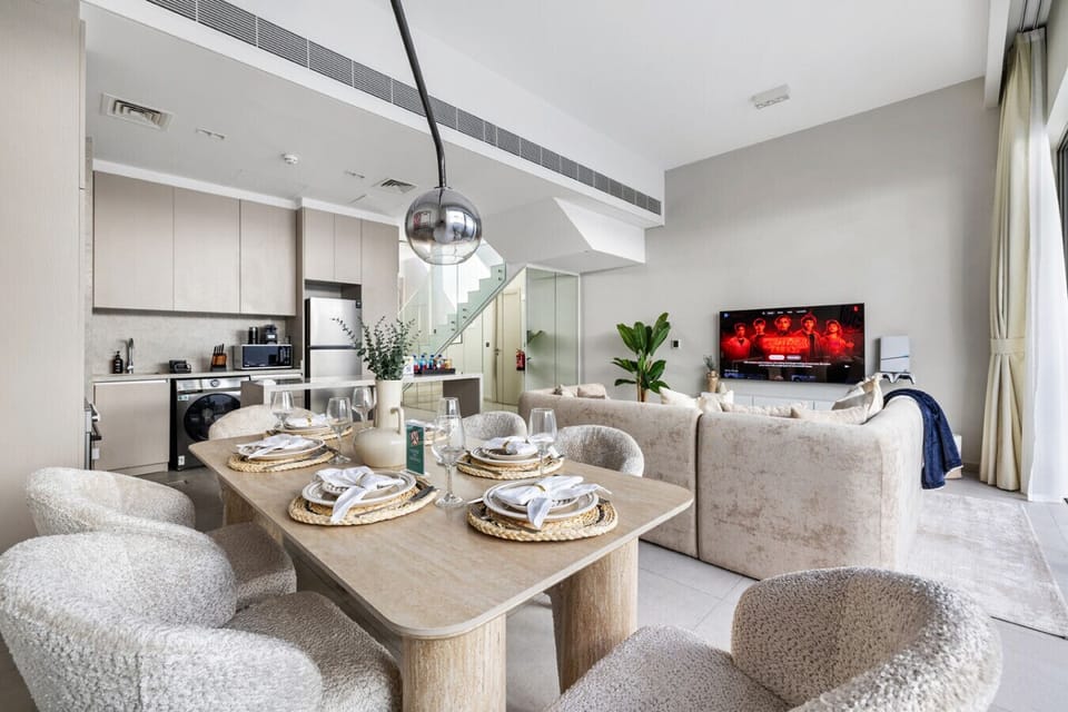 A well-appointed dining area, ideal for shared meals and gatherings.