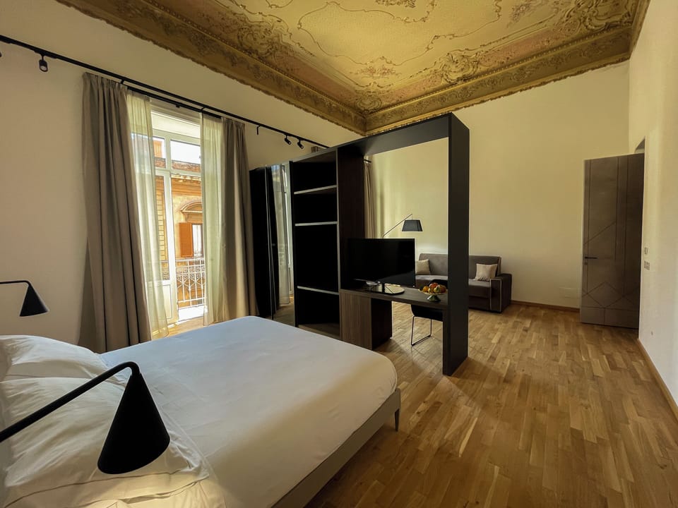 Minibar, individually furnished, desk, free WiFi