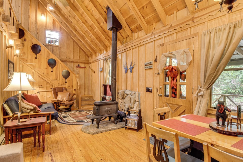 House (2 Bedrooms) | Interior