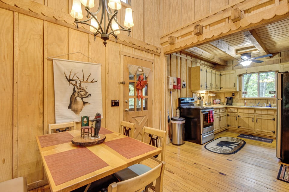 House (2 Bedrooms) | Interior