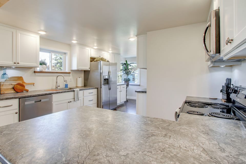 House (3 Bedrooms) | Interior