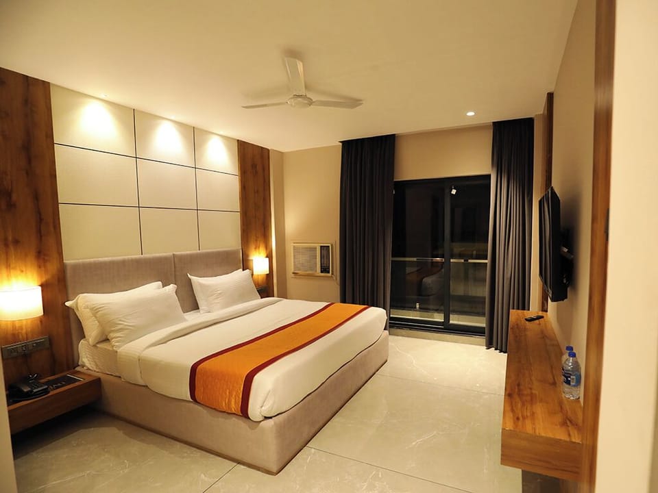 Suite Room | WiFi (free), bed sheets