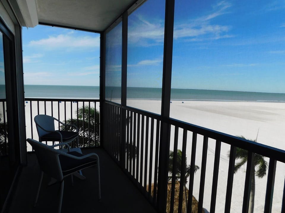 Private balcony off master bedroom with Gulf view