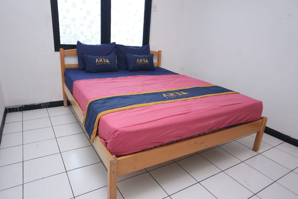 Deluxe Double Room | Free WiFi, bed sheets