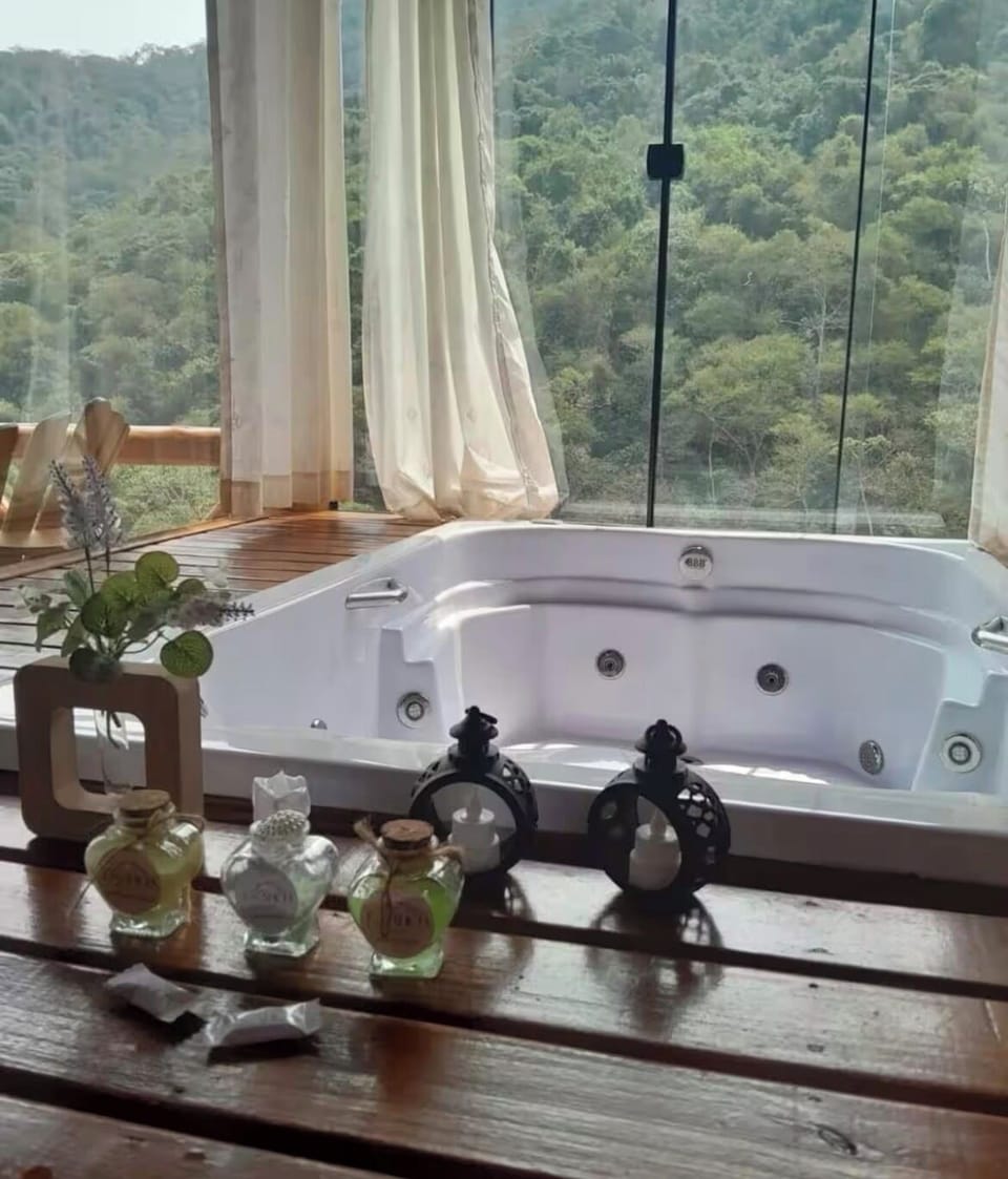 Private spa tub