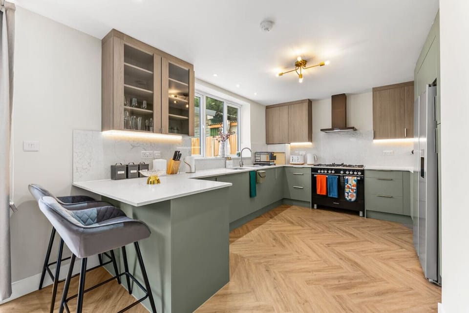 Large kitchen area with island seating